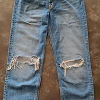 Jeans donna HM con strappi