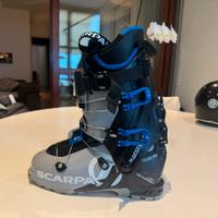 Scarpone sci alpinismo scarpa maestrale