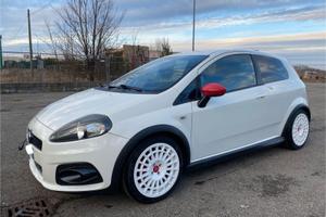 Grande punto Abarth 1.4 T-jet