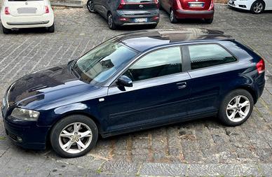 Audi A3 DSG con palette al volante