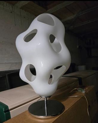 Lampada da tavolo di design Bokka by Kundalini 