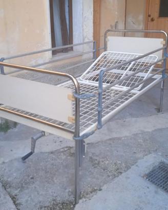 Letto ospedaliero