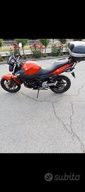 Suzuki gsr 600