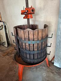 Torchio per vino