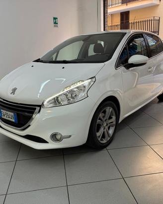Peugeot 208 1.4 Diesel 68 CV 2014