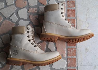 Stivaletti Timberland  in nabuk beige