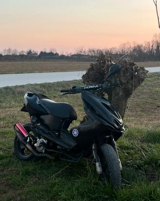 Yamaha Aerox 50(70) 2010 799€(trattabile)