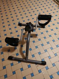Pedaliera per riabilitazione  e fitness 