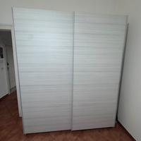 Armadio due ante completo di illuminazioni sensori