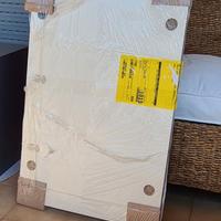 Specchio e cubo  da parete