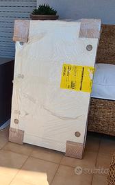 Specchio e cubo  da parete