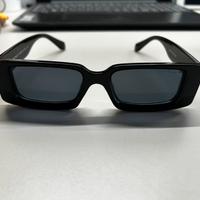 Occhiali alla moda, con tutto il packaging nuovi.