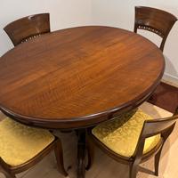 tavolo e vetrinetta stile arte povera