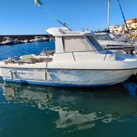Barca cabinata motore entrobordo disel