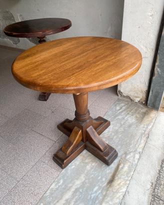 Tavoli in legno per pub