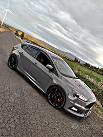 Ford Focus ST UNICA