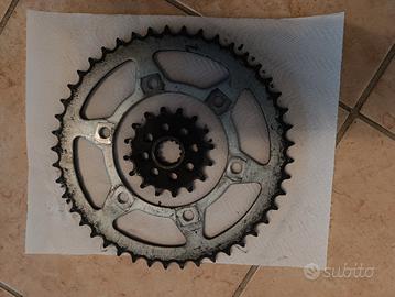 corona e pignone Yamaha YZF-R6 