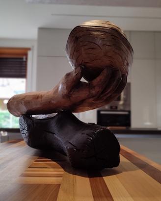 “Noce” in legno di Noce