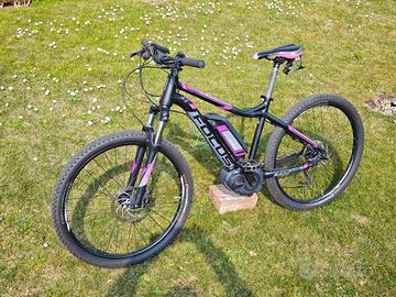 E-Bike Focus Jarifa Bosch con BATTERIA NUOVA