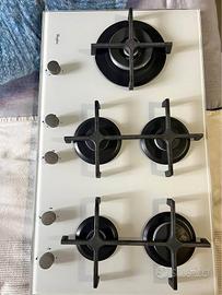 Piano cottura a gas Whirlpool in vetro bianco