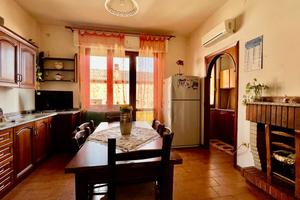 Guspini- Ampio e luminoso Appartamento piano 1°