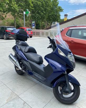 Honda Silver Wing 400 bicilindrico a Potenza