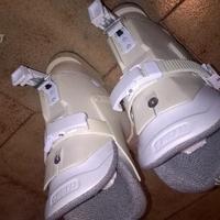 Scarpe di sci e dopo sci
