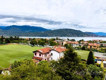 Vista lago bilocale mansardato