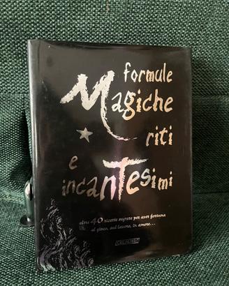 Libro “Formule magiche, riti e incantesimi”