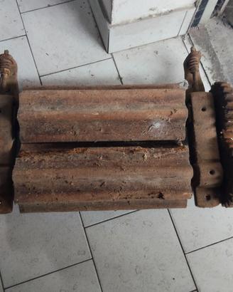 Rulli in legno per pigiatrice vintage
