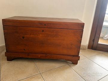 Cassapanca antica in legno massello stile rustico