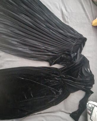 vestito nero  in velluto 