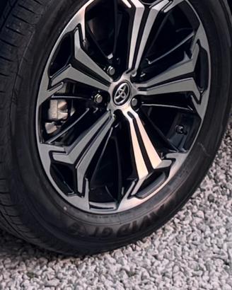 Cerchi Toyota RAV4 19 Yokohama 235/55 R19 5x114.3