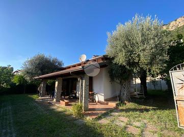VILLA SINGOLA A GIUNGANO