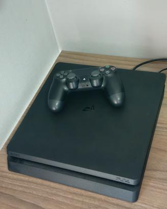 Ps4 Slim con garanzia