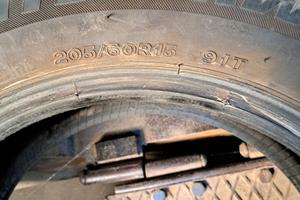 Coppia Gomme Firestone invernali 205/60R15 91T