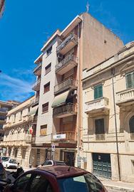 Via Cananzi - ampio appartamento ristrutturato