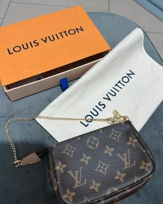 Louis Vuitton Mini Pochette Accessoires
