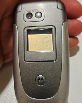 CELLULARE MOTOROLA V360 CON DISPLAY GUASTO
