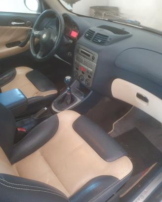 ALFA ROMEO 147 1.9 JTD (120) 5 porte Distinctive