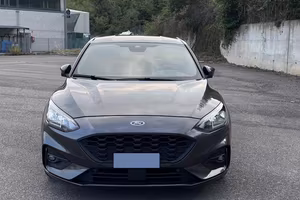 Ford focus 1.5 diesel st-line 120cv