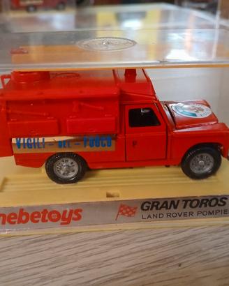 Mebetoys- land rover pompieri. no politoys 