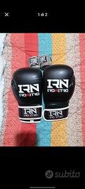 guantoni da boxe