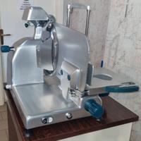 Affettatrice verticale professionale