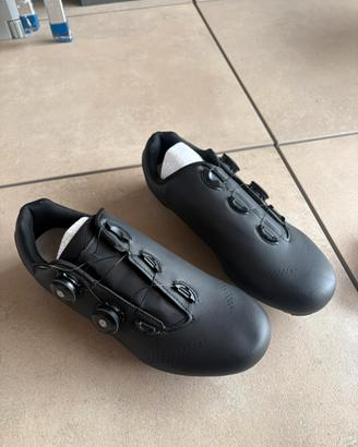 Scarpe ciclista
