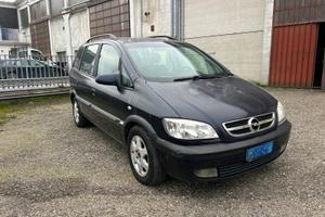 OPEL Zafira - 2004