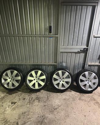 Cerchi 17 4x108 2 set 250€ GOMMATI!