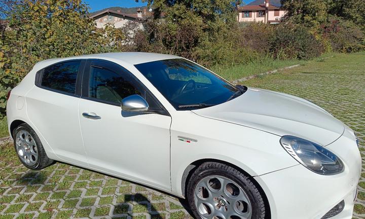 Alfa Romeo Giulietta 105 CV diesel 