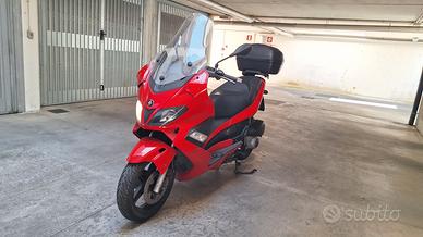 Scooter Gilera Nexus 300