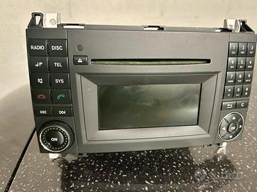 Mercedes-Benz MF2830 Autoradio